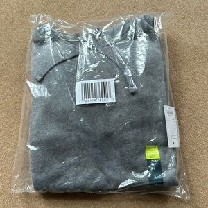 NWT TEK GEAR SMALL Men’s gray hoodie